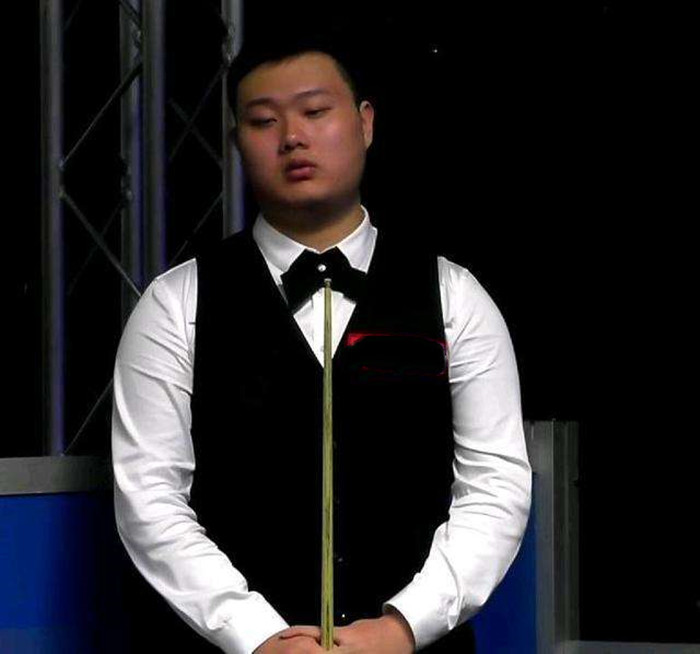 伺机反击 伺机反击