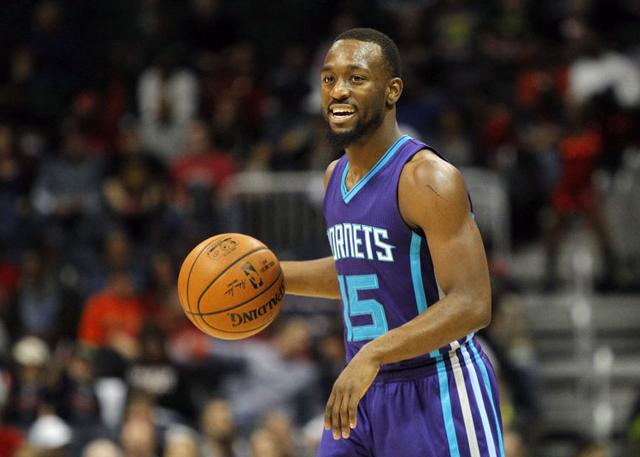 备受外界关 备受外界关